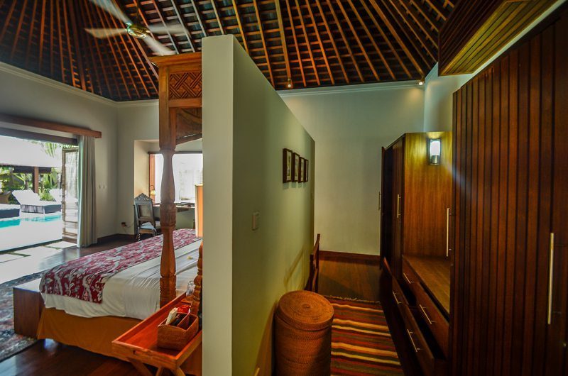 Villa Aliya Bedroom And En-suite Bathroom | Seminyak, Bali