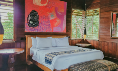 Villa Amaru Bedroom with Painting I Ubud, Bali