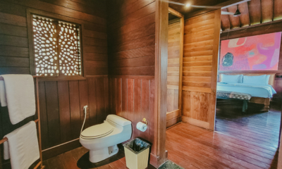 Villa Amaru Bedroom and Bathroom I Ubud, Bali