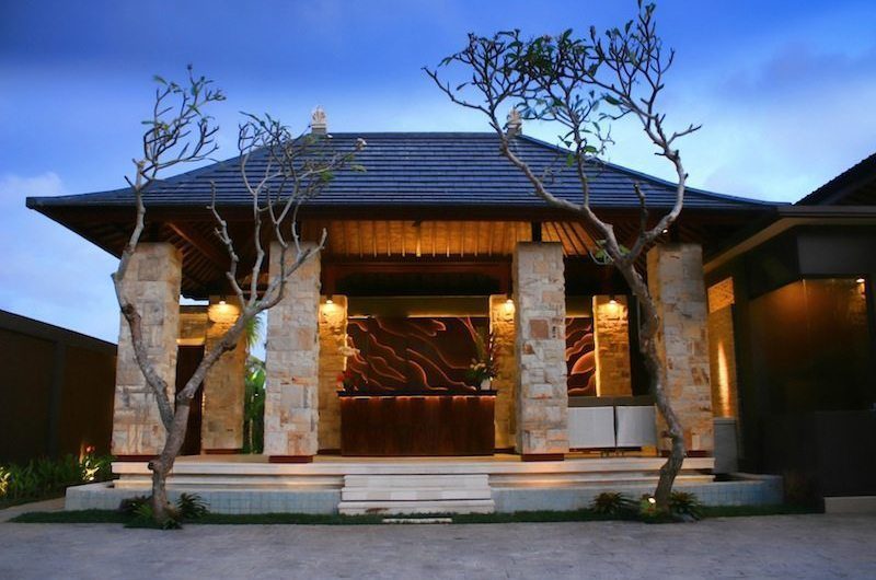 Villa Ava Pool Bale Night View | Seminyak, Bali