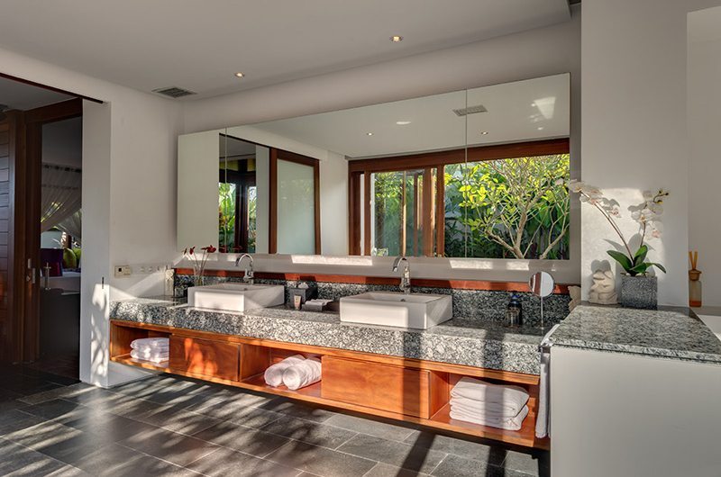 Villa Bendega Rato Master Bathroom | Canggu, Bali