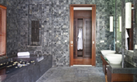Villa Iskandar Bathroom with Bathtub | Seseh, Bali