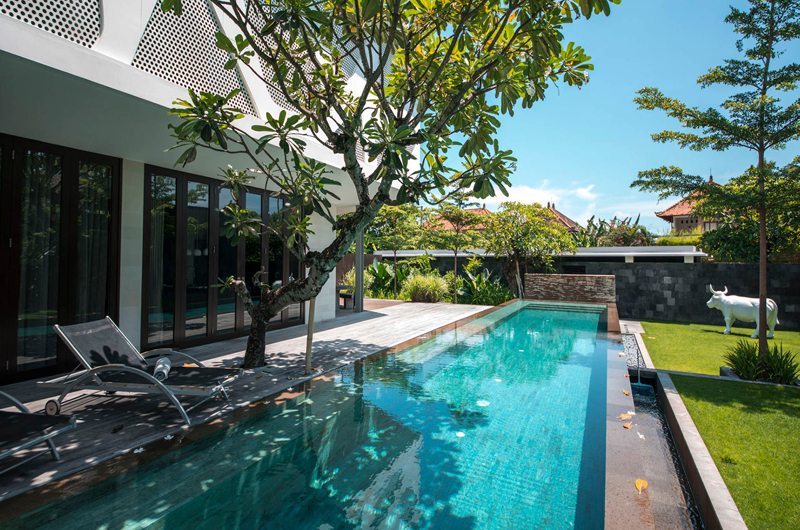 Villa Issi Sun Loungers | Seminyak, Bali