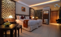 Villa Kayu Raja Twin Bedroom I Seminyak, Bali