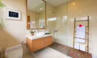 Villa Kinara En-suit Bathroom | Seminyak, Bali