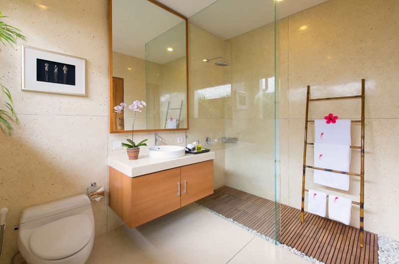 Villa Kinara En-suit Bathroom | Seminyak, Bali