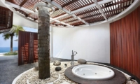Villa Latitude Bali Bathtub | Uluwatu, Bali
