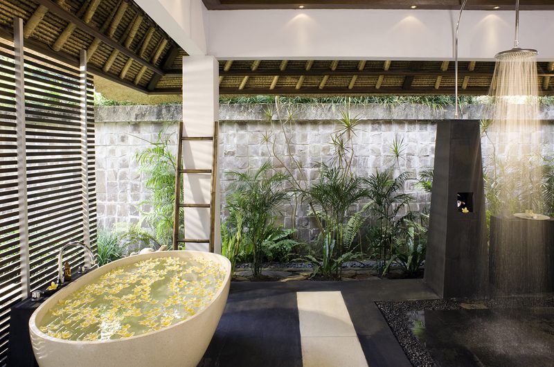 Villa Maya Retreat Romantic Bathtub Set Up | Tabanan, Bali