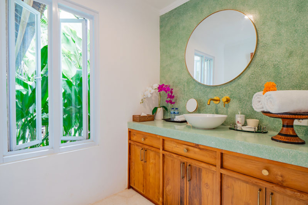 Villa Nalina Bathroom Four with Mirror | Seminyak, Bali