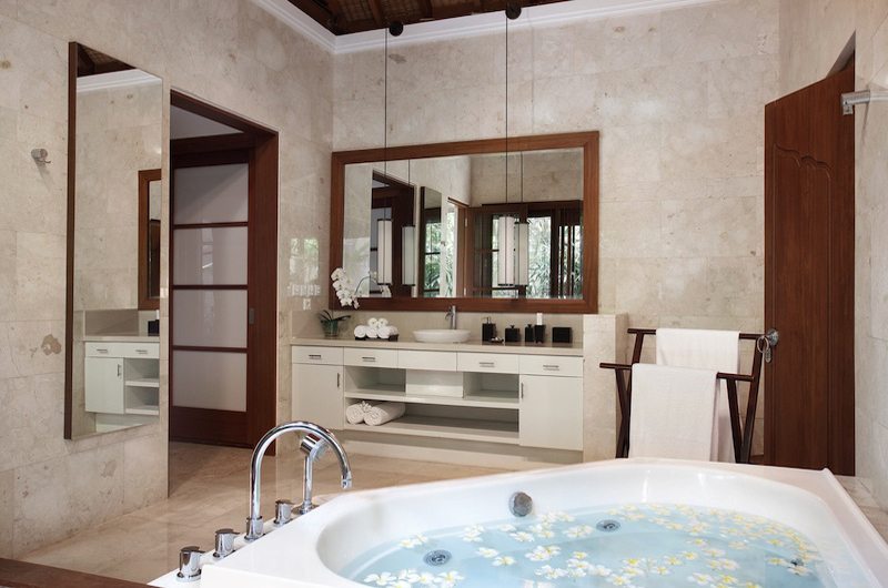 Villa Shinta Dewi Jacuzzi | Seminyak, Bali