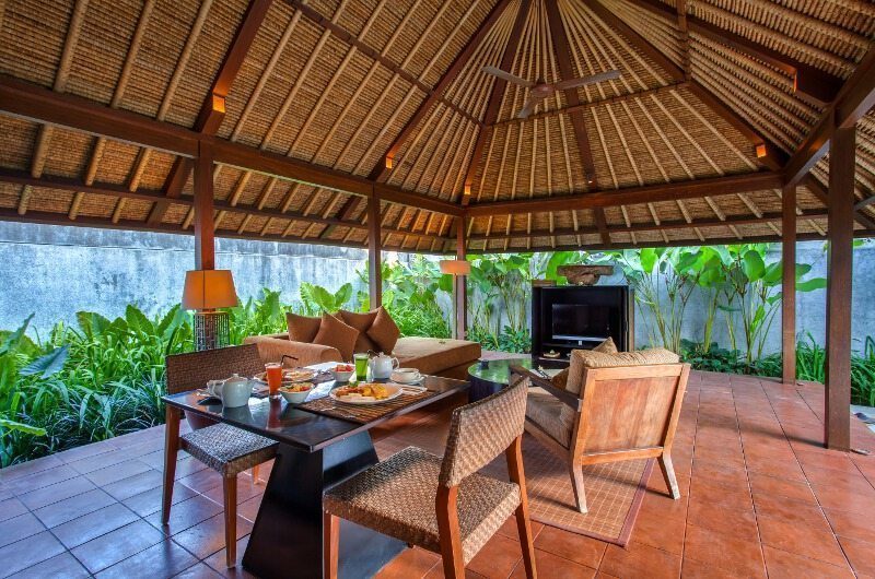 Mayaloka Villas Poolside Dinning | Petitanget, Bali