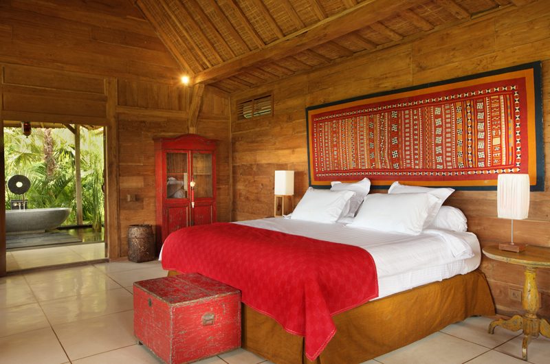 Tangguntiti Villa Bedroom with Bathtub | Tabanan, Bali