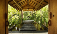 Tangguntiti Villa Semi Open Bathtub | Tabanan, Bali