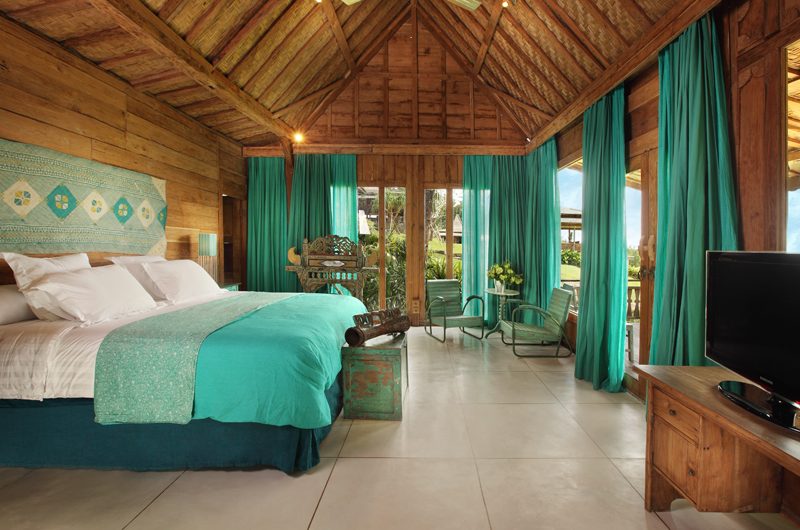 Tangguntiti Villa Spacious Bedroom with TV | Tabanan, Bali