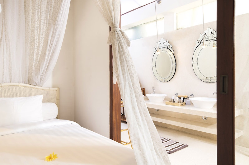 Villa Mako Bedroom with Enclosed Bathroom | Canggu, Bali