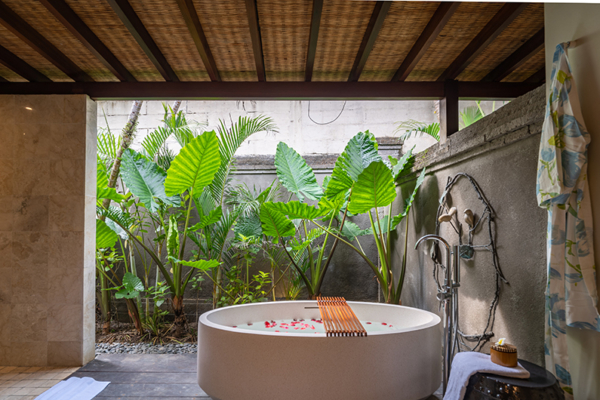 Villa Asmara Bathroom Three with Romantic Bathtub Set Up | Seseh, Bali