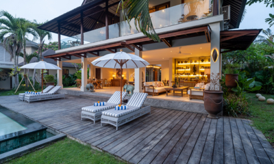 Villa Asmara Pool Side Loungers | Seseh, Bali