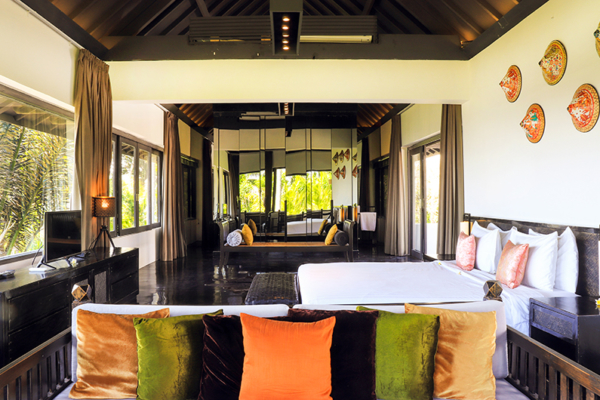 Villa Florimar Bedroom with Seating | Seseh, Bali