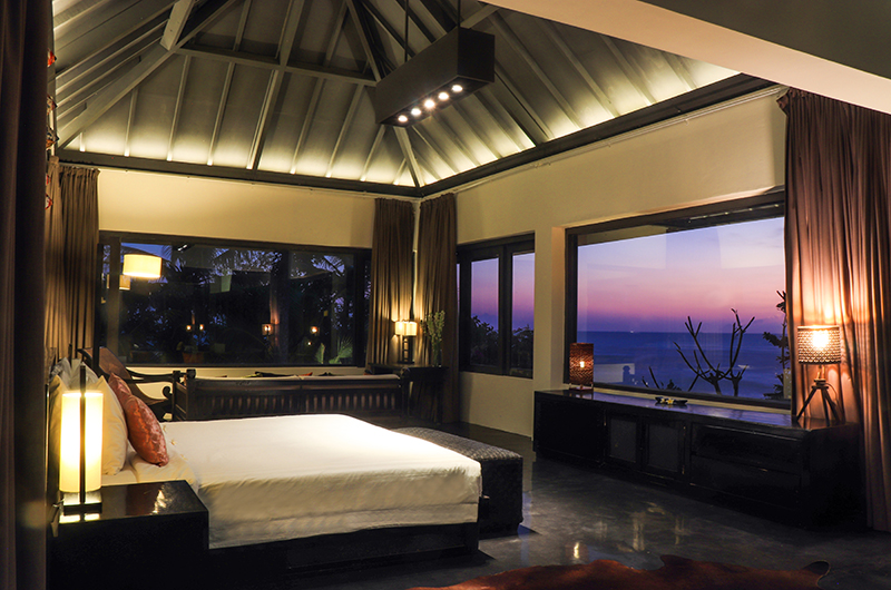 Villa Florimar Guest Bedroom with Ocean View | Seseh, Bali
