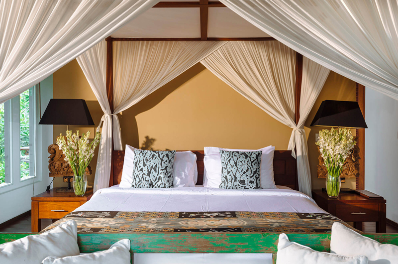 Villa Hansa Bedroom with Table Lamps | Canggu, Bali