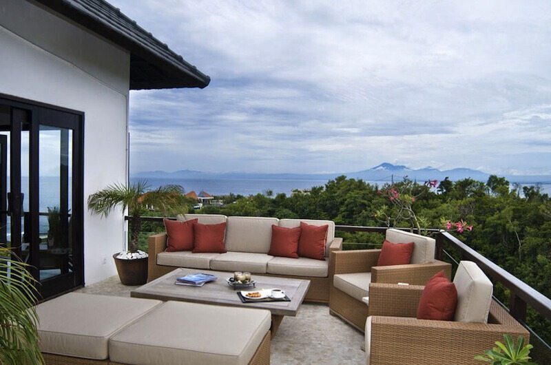 Villa Moonlight Outdoor Seating Area | Uluwatu, Bali