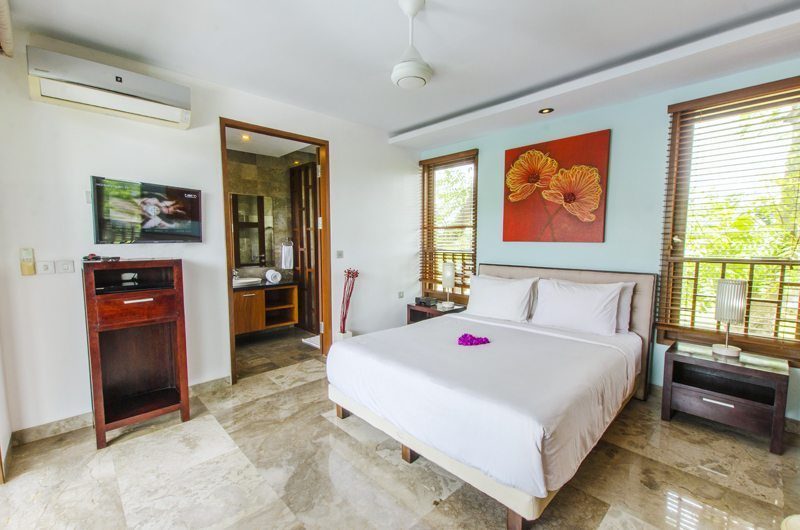 Marys Beach Villa Bedroom and En-suite Bathroom | Canggu, Bali