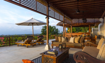 Villa Bayu Bayu Bawah Open Plan Lounge Area with Outdoor View | Uluwatu, Bali
