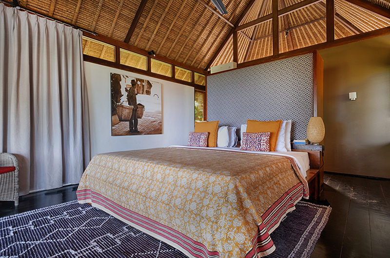 Villa Bayu Bayu Atas Bedroom Two with Painting | Uluwatu, Bali