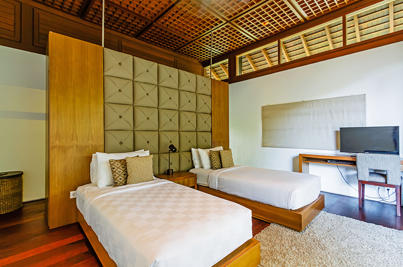 Villa Champuhan Spacious Twin Bedroom | Seseh, Bali