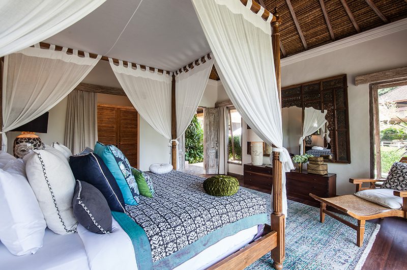Villa Inti Bedroom with Mirror | Canggu, Bali