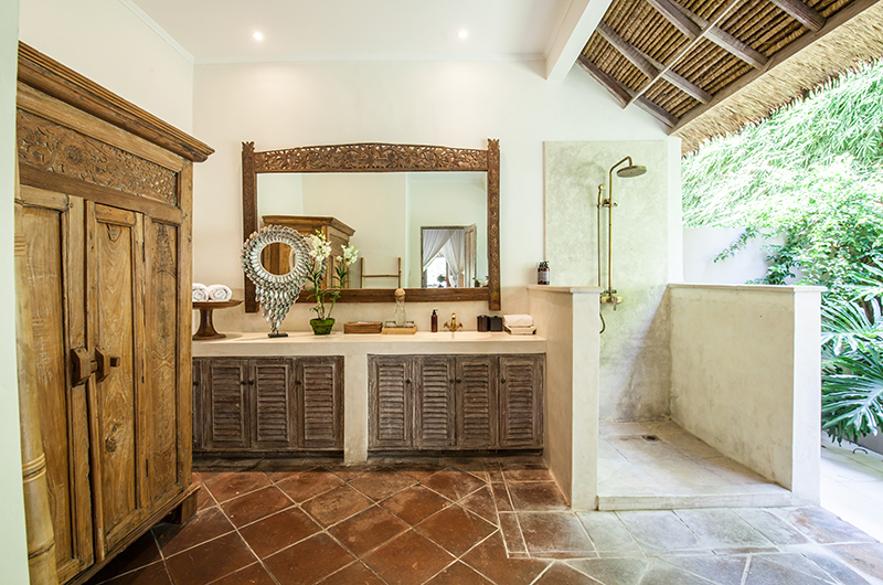 Villa Inti Open Plan Bathroom | Canggu, Bali