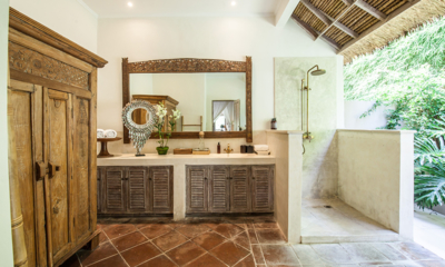 Villa Inti Open Plan Bathroom | Canggu, Bali