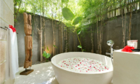 Casa Brio Romantic Bathroom Setting I Seminyak, Bali