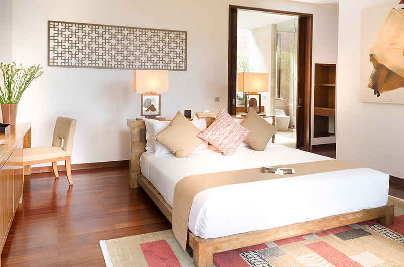 Casa Brio Bedroom with Study Table | Seminyak, Bali