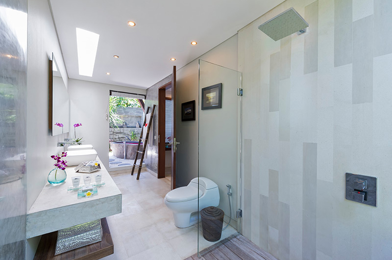 The Layar One Bedroom Villas His and Hers Bathroom | Seminyak, Bali
