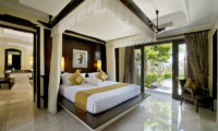 The Villas at Ayana Resort Bali Bedroom and En-suite Bathroom | Jimbaran, Bali