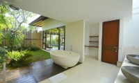 Villa Bengawan Outdoor Bathtub | Canggu, Bali