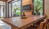 Villa Canthy Dining Table with Fruits | Seminyak, Bali