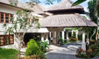 Villa Cantik Ungasan Tropical Garden | Uluwatu, Bali