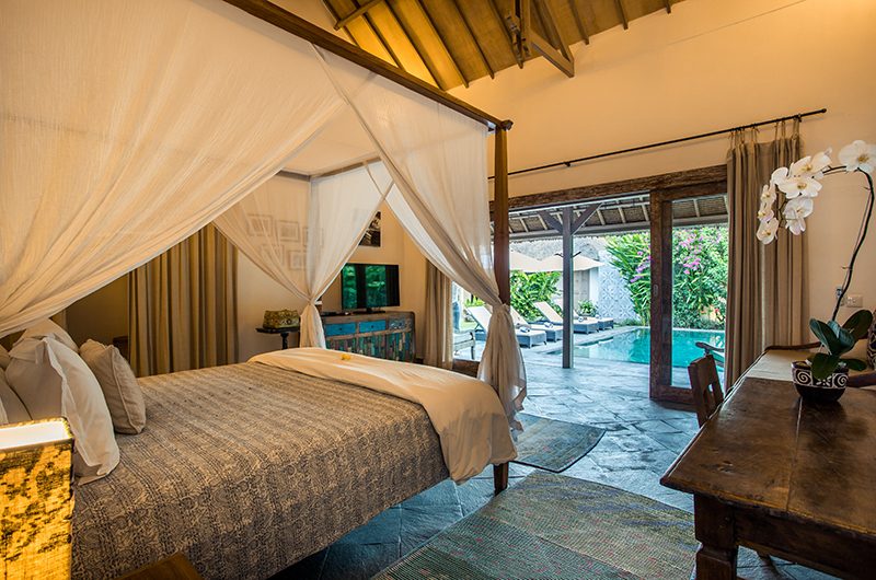 Villa Damai Manis Bedroom with Study Table | Seminyak, Bali