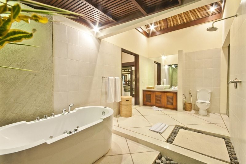 Villa Gading En-suite Bathroom | Seminyak, Bali