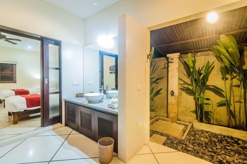 Villa Gading Bathroom | Seminyak, Bali