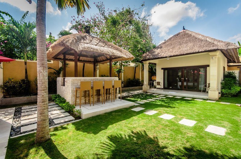 Villa Gembira Outdoor Brekfast Bar | Seminyak, Bali