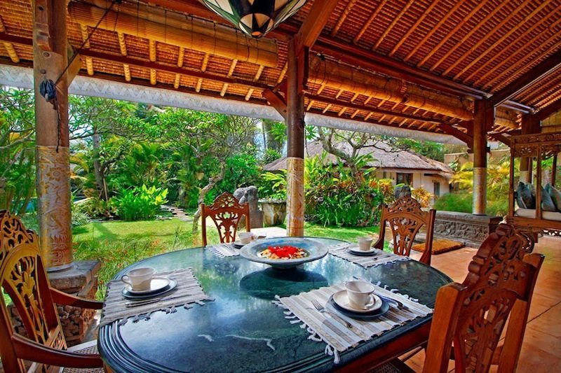 Villa Hibiscus Dining Area I Sanur, Bali