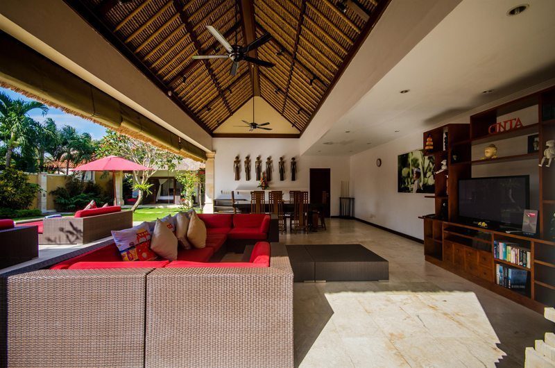 Villa Jaclan Open Plan Living Room | Seminyak, Bali