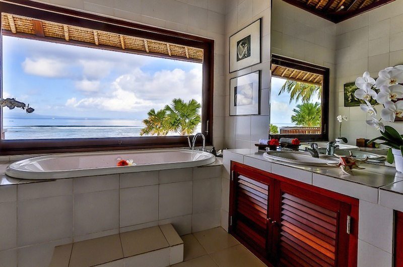 Villa Jukung Master Bathroom | Candidasa, Bali