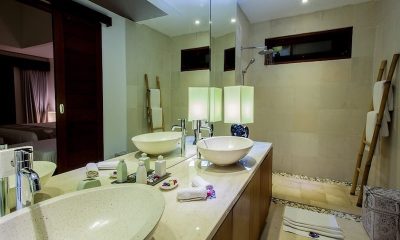 Villa Lucia Bathroom I Candidasa, Bali