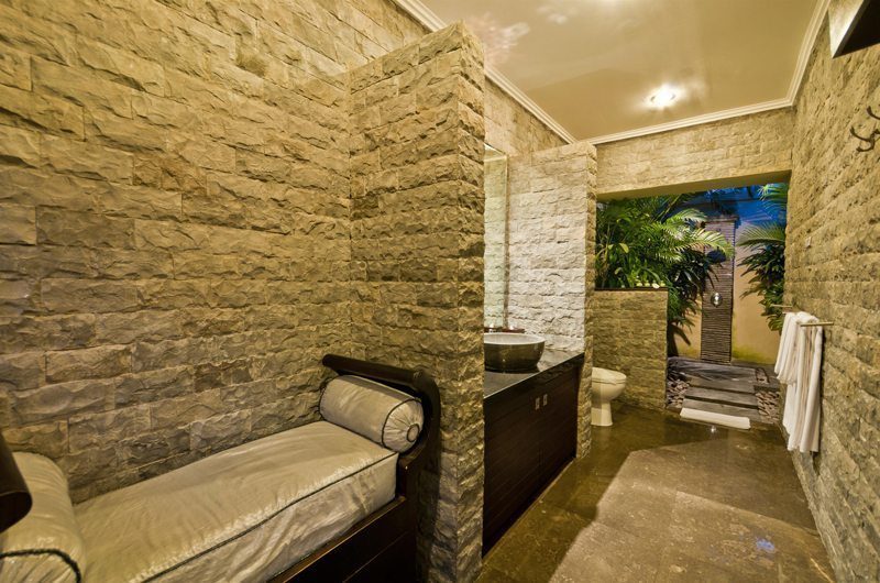 Villa Mahkota Bathroom One | Seminyak, Bali