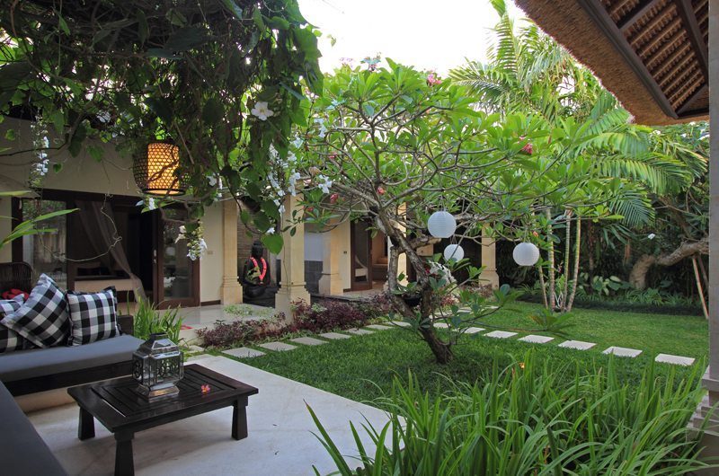 Villa Maju Outdoor Seating in Verandah | Seminyak, Bali