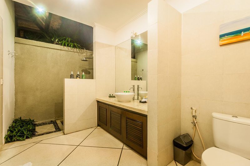 Villa Rama En-suite Bathroom | Seminyak, Bali